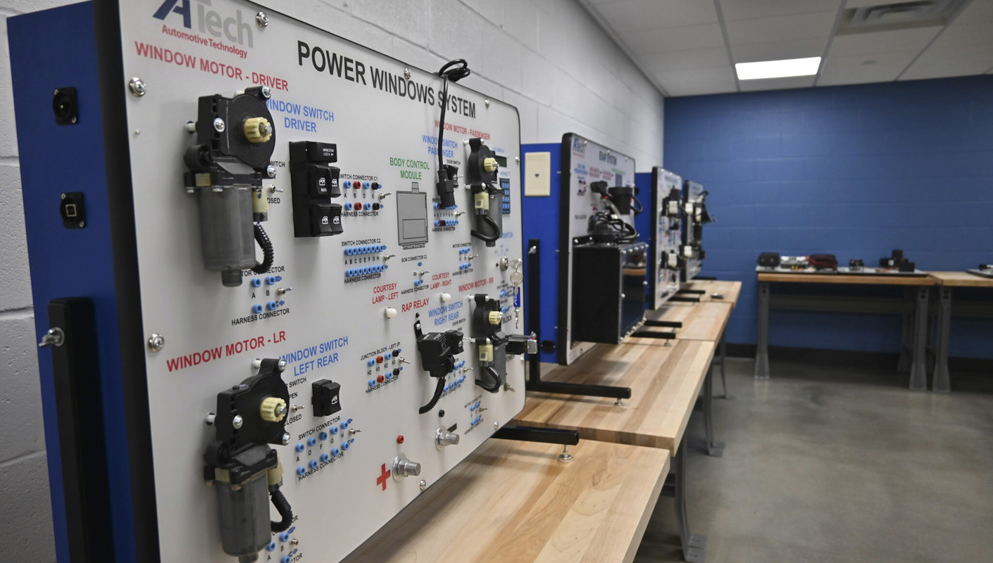 Automotive Technology Center - Ivy Tech Community College