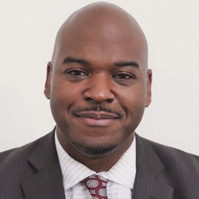 photo of Dr. Julius Edwards