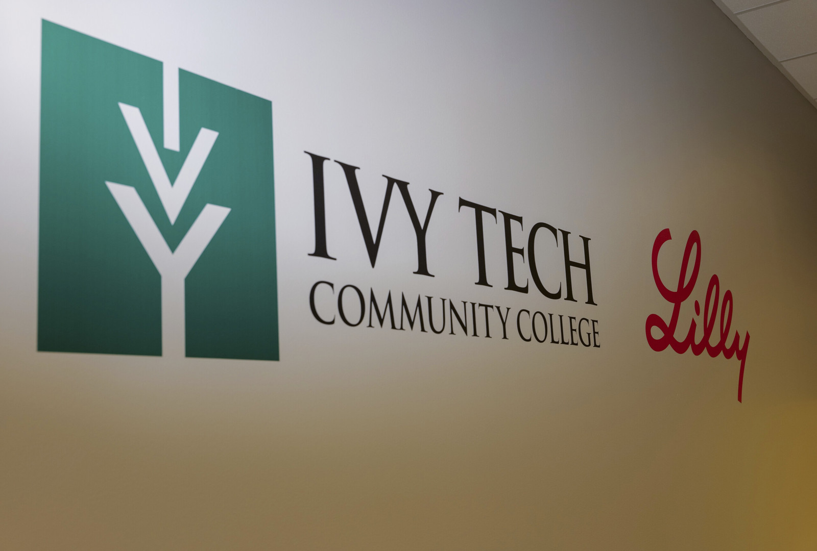 What is Ivy Tech: Discover Indiana's Leading Community College 2 What is Ivy Tech: Discover Indiana's Leading Community College