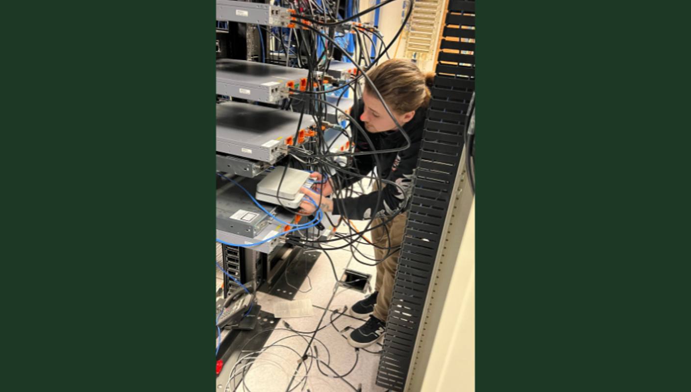 Network Tech Refresh School of IT Students Gain Hands-On Experience in Indianapolis Campus ...