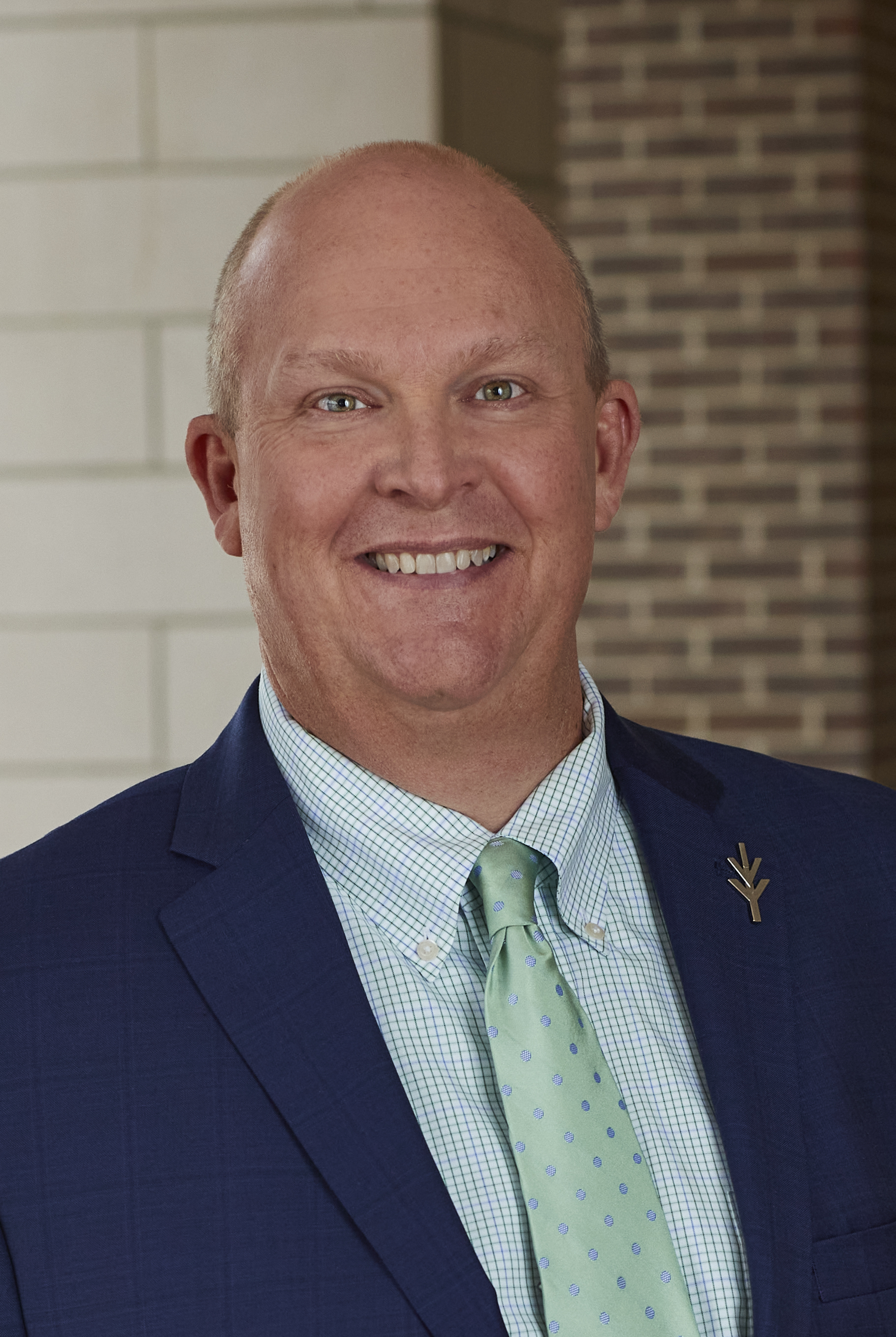 photo of Dr. Travis Haire 